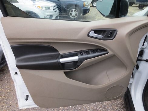 Used 2014 Ford Transit Connect XLT image 12