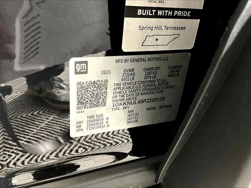 Used 2023 GMC Acadia SLT image 36