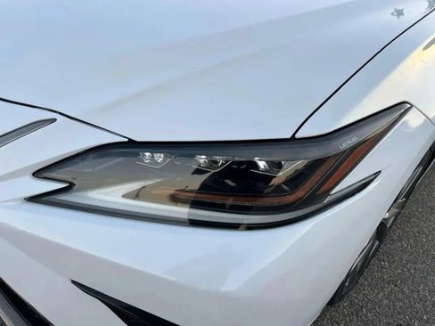 Used 2019 Lexus ES 350 F Sport image 32