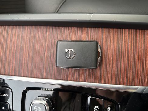 Used 2023 Volvo XC60 B5 Plus w/ Protection Package Premier image 85