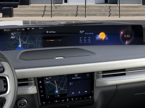 New 2026 Lincoln Navigator L Premier AWD/4WD image 14
