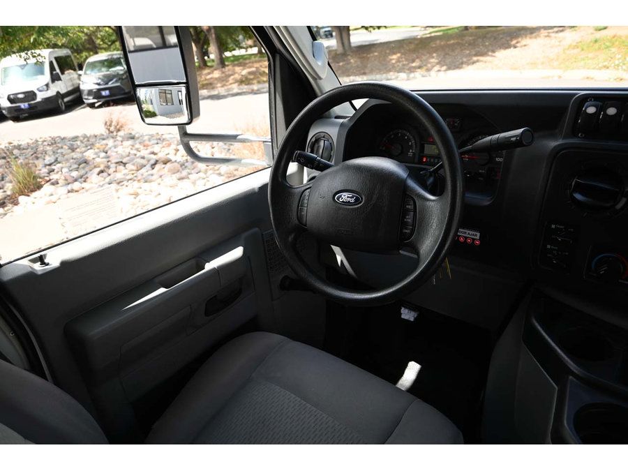 Used 2015 Ford E-350 and Econoline 350 Super Duty RWD image 24