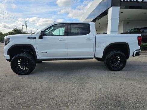 Used 2025 GMC Sierra 1500 AT4 w/ AT4 Premium Package image 2