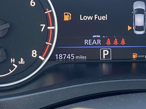 Used 2024 Nissan Altima 2.5 SV w/ SV Premium Package FWD image 18