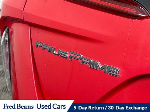 Used 2022 Toyota Prius Prime LE image 34