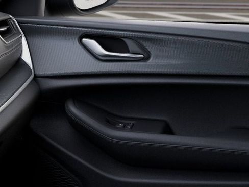 New 2025 Jeep Grand Cherokee Altitude image 25