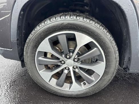 Certified 2022 Jeep Cherokee Limited w/ Elite Package image 8