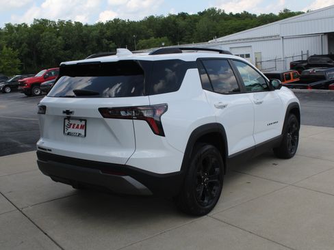 New 2026 Chevrolet Equinox LT w/ Midnight Edition AWD/4WD image 4