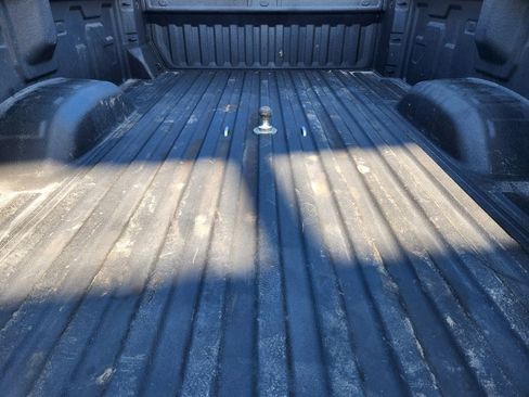 Used 2025 Chevrolet Silverado 2500 Custom w/ Custom Value Package image 31