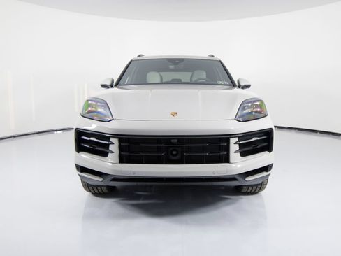Certified 2026 Porsche Cayenne E-Hybrid AWD/4WD image 56