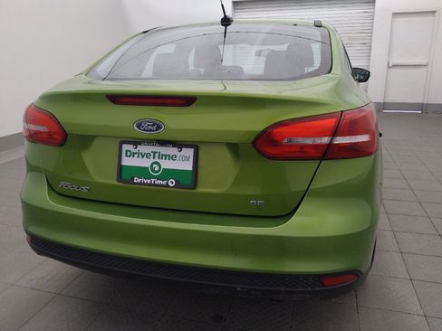 Used 2018 Ford Focus SE w/ Cold Weather Package FWD image 7