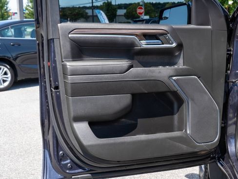 Used 2023 Chevrolet Silverado 1500 LT AWD/4WD image 10