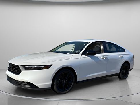 New 2025 Honda Accord SE image 2