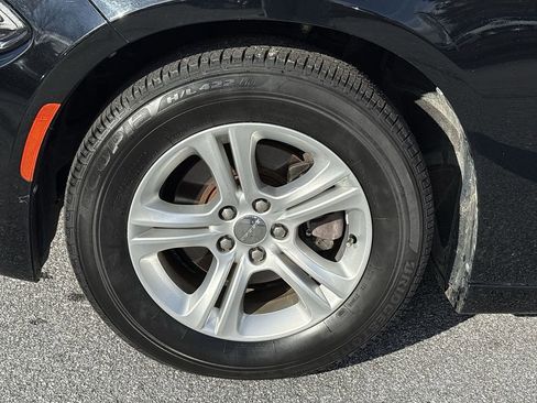 Used 2020 Dodge Charger SXT w/ Leather Interior Group image 33