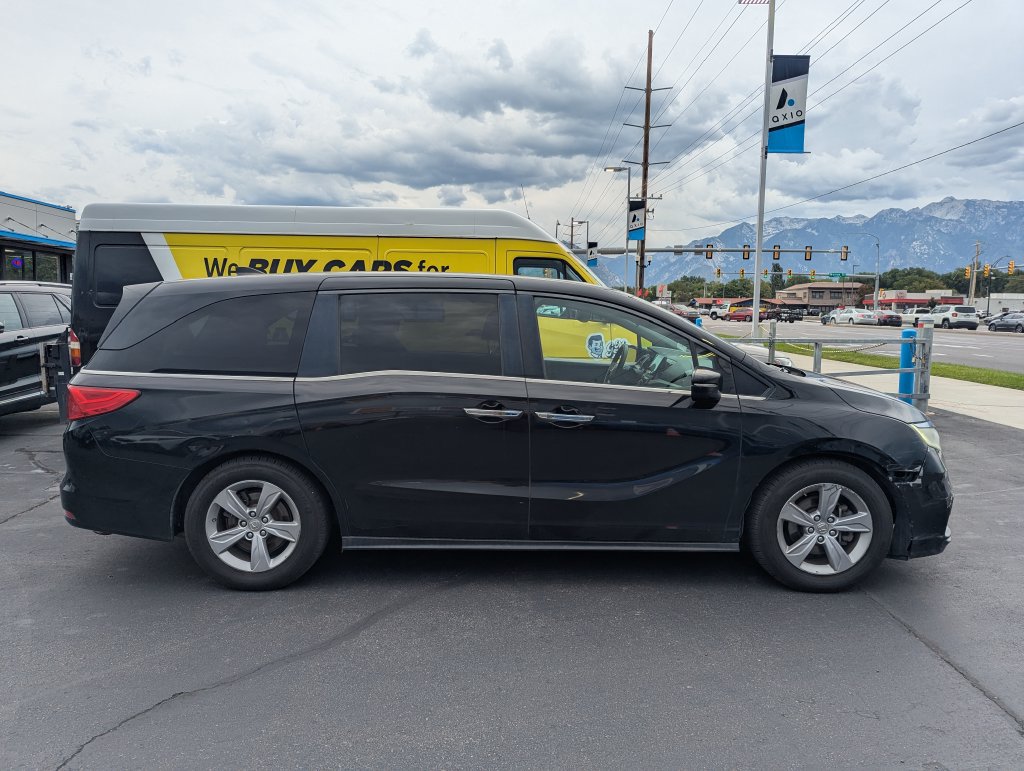 Used 2019 Honda Odyssey EX image 2