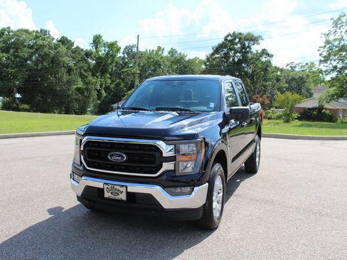 Used 2023 Ford F150 XLT AWD/4WD image 4