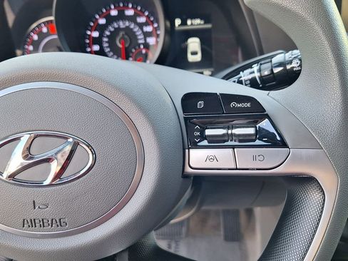 Certified 2023 Hyundai Elantra SEL image 16