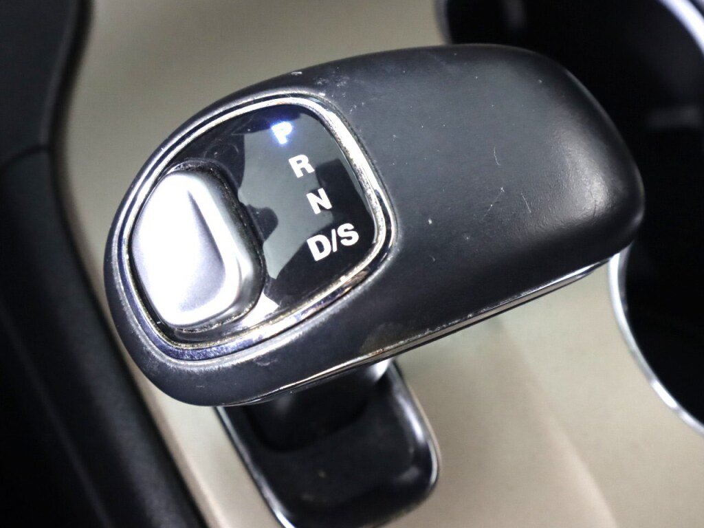 Used 2015 Jeep Grand Cherokee Laredo w/ Quick Order Package 23E AWD/4WD image 22