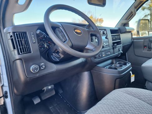 New 2025 Chevrolet Express 3500 w/ Power Convenience Package RWD image 19