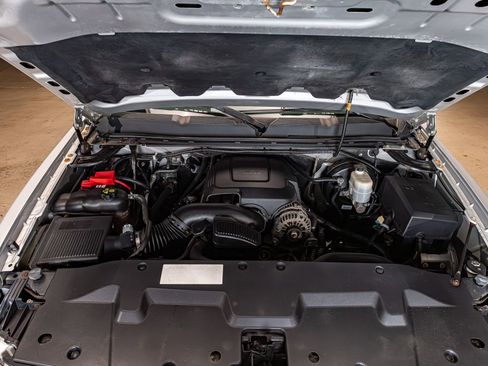 Used 2011 Chevrolet Silverado 1500 LT AWD/4WD image 25