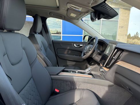 New 2026 Volvo XC60 B5 Plus w/ Protection Package Premier image 14