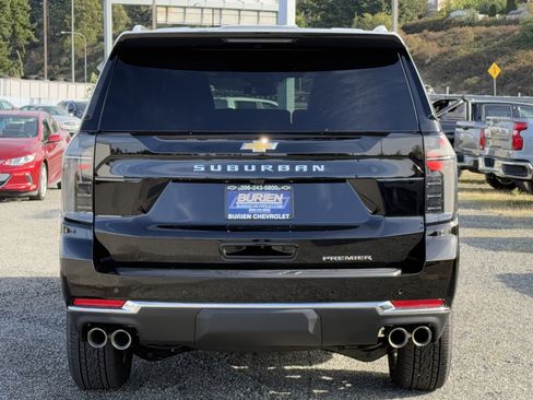 New 2026 Chevrolet Suburban Premier image 4