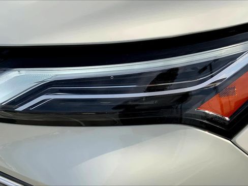 Used 2022 Nissan Rogue Platinum w/ Head-Up Display Package FWD image 24