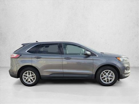 Used 2022 Ford Edge SEL image 4
