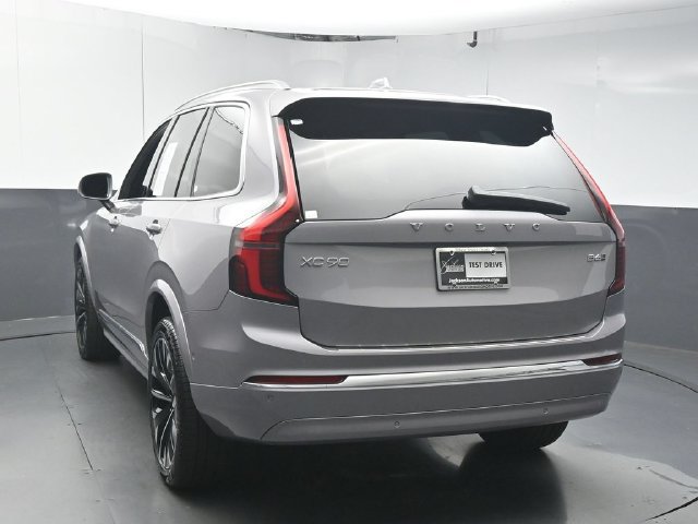 Used 2026 Volvo XC90 B6 Plus w/ Protection Package Premier AWD/4WD image 6