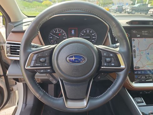 Used 2022 Subaru Outback Touring AWD/4WD image 25