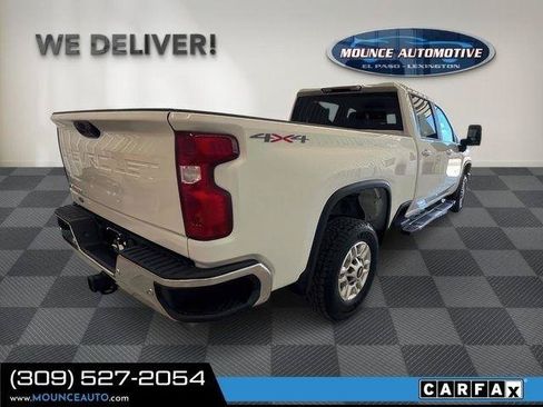 Used 2022 Chevrolet Silverado 2500 LT AWD/4WD image 11