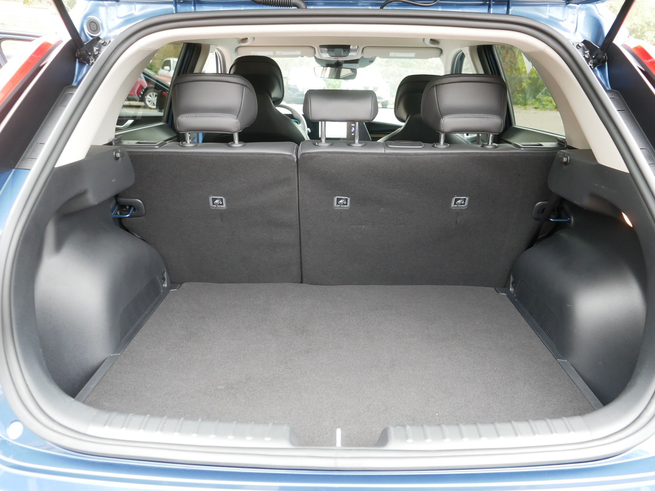 Used 2025 Kia Niro EX FWD image 18