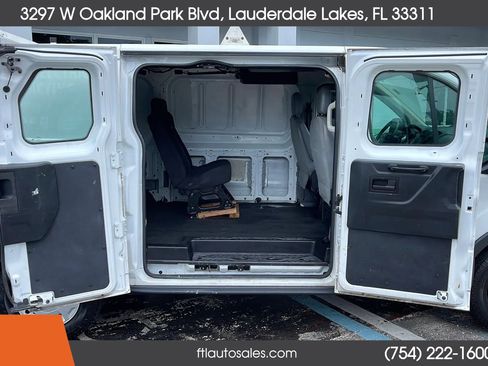 Used 2015 Ford Transit 150 130 Low Roof w/ Exterior Upgrade Package RWD image 31