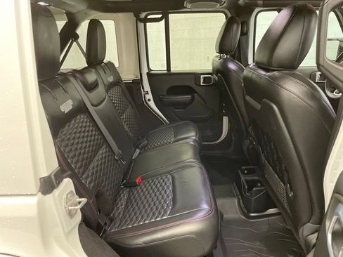 Used 2021 Jeep Wrangler Unlimited Rubicon AWD/4WD image 23