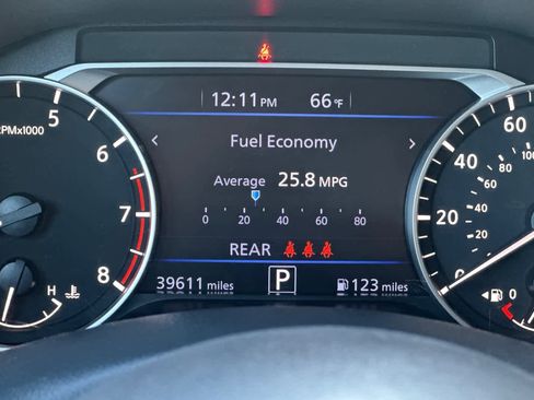 Used 2023 Nissan Altima 2.5 SV image 23