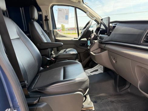 Used 2023 Ford Transit 150 Low Roof RWD image 25