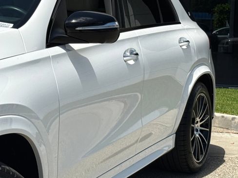 Used 2021 Mercedes-Benz GLE 350 w/ AMG Line Exterior image 4