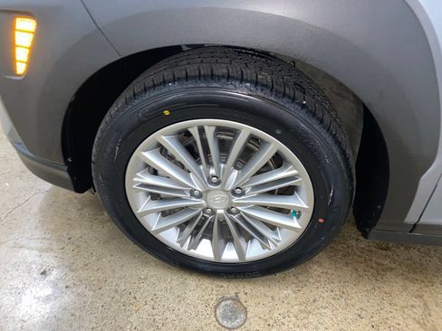 Used 2020 Hyundai Kona SEL Plus AWD/4WD image 18