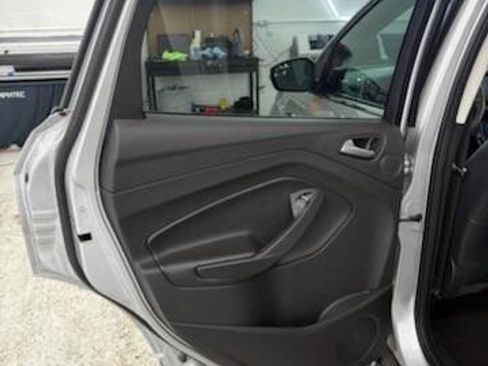 Used 2018 Ford Escape Titanium image 20