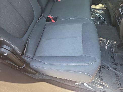 Used 2024 Jeep Grand Cherokee Laredo RWD image 28
