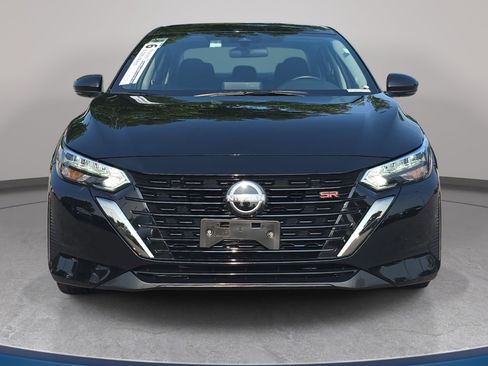 Used 2025 Nissan Sentra SR FWD image 2