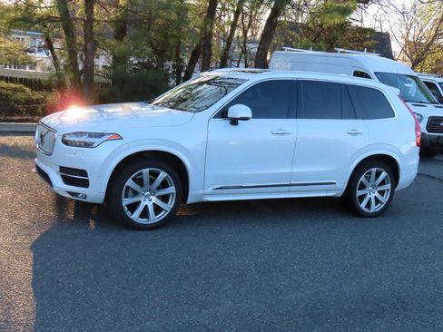 Used 2018 Volvo XC90 T6 Inscription w/ Convenience Package image 2