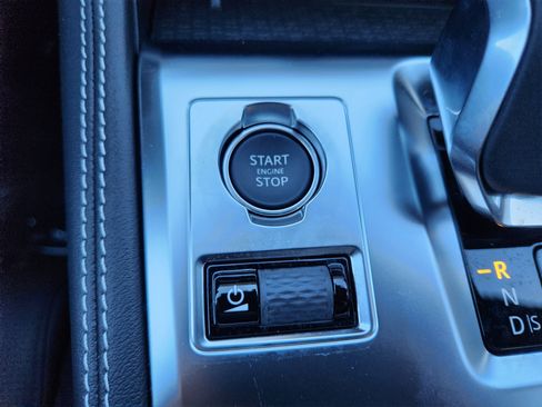 New 2026 Jaguar F-PACE R-Dynamic S image 28