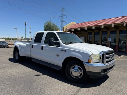 Used 2002 Ford F350 2WD Crew Cab DRW Super Duty image 1