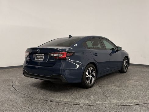 Used 2025 Subaru Legacy AWD/4WD image 8