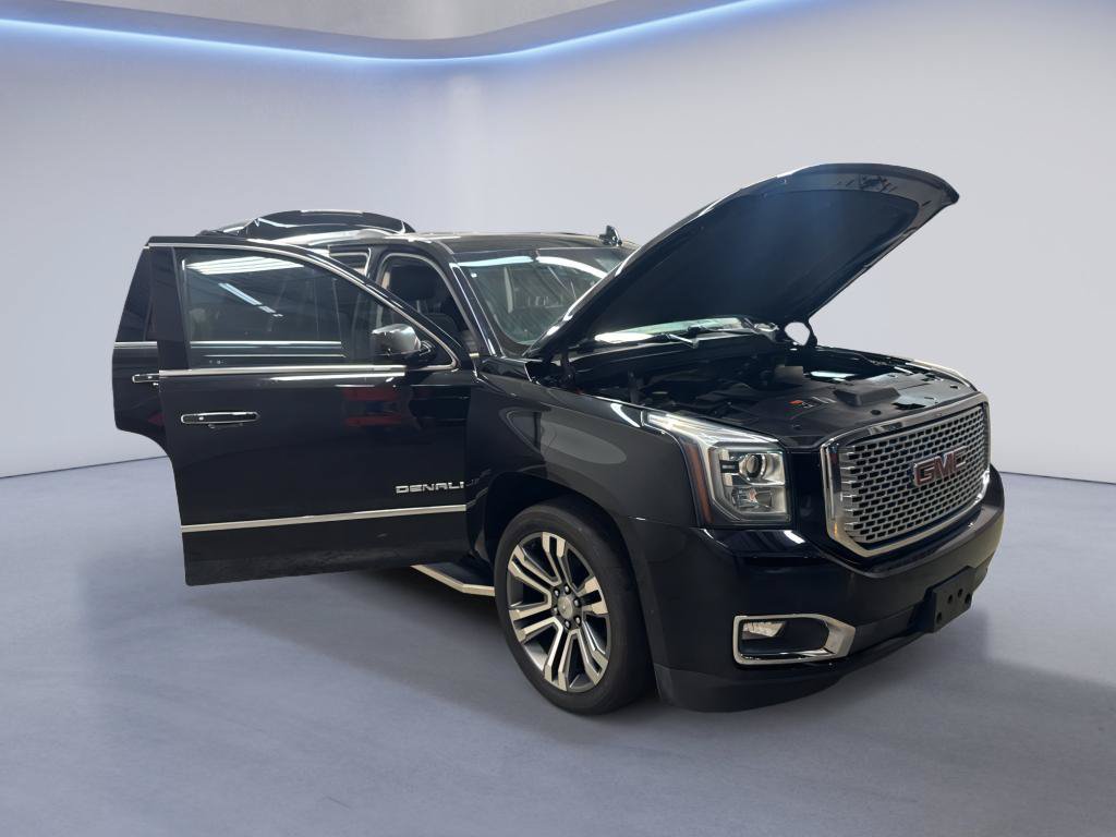 Used 2016 GMC Yukon Denali w/ Open Road Package AWD/4WD image 9