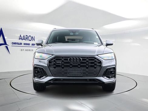 Used 2024 Audi Q5 e Prestige w/ Prestige Package AWD/4WD image 4