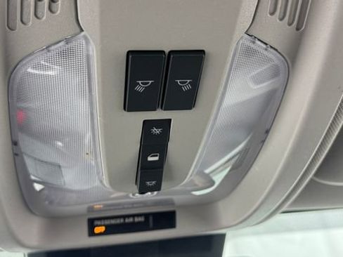 Used 2017 GMC Terrain SLE FWD image 30