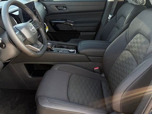 New 2026 Nissan Pathfinder SV image 11