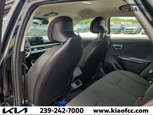 New 2026 Kia K4 FWD image 12